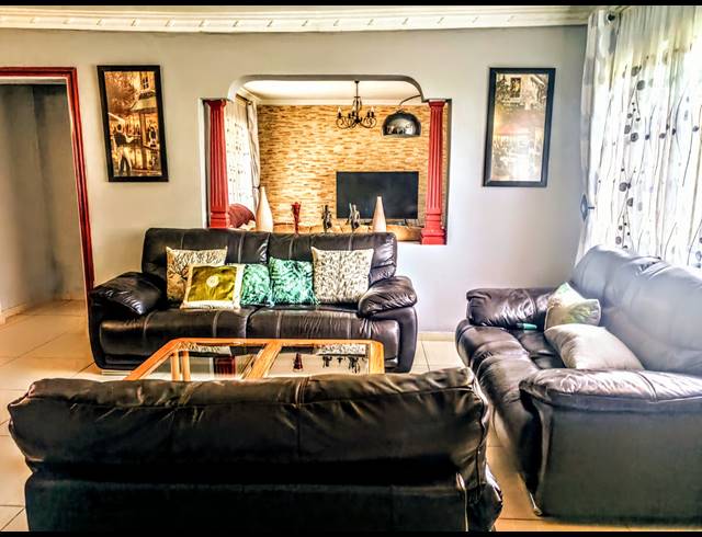 4 BEDROOM HOUSE FOR SALE IN ESCOMBE